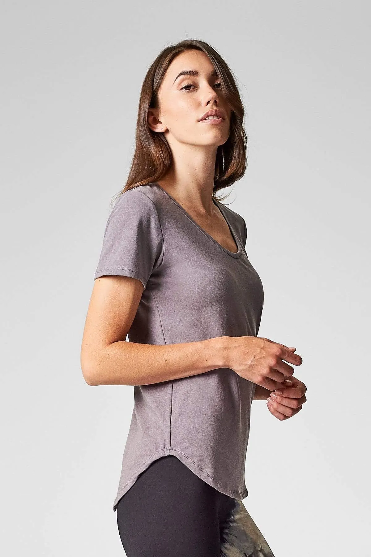 Avery Tee in Mink
