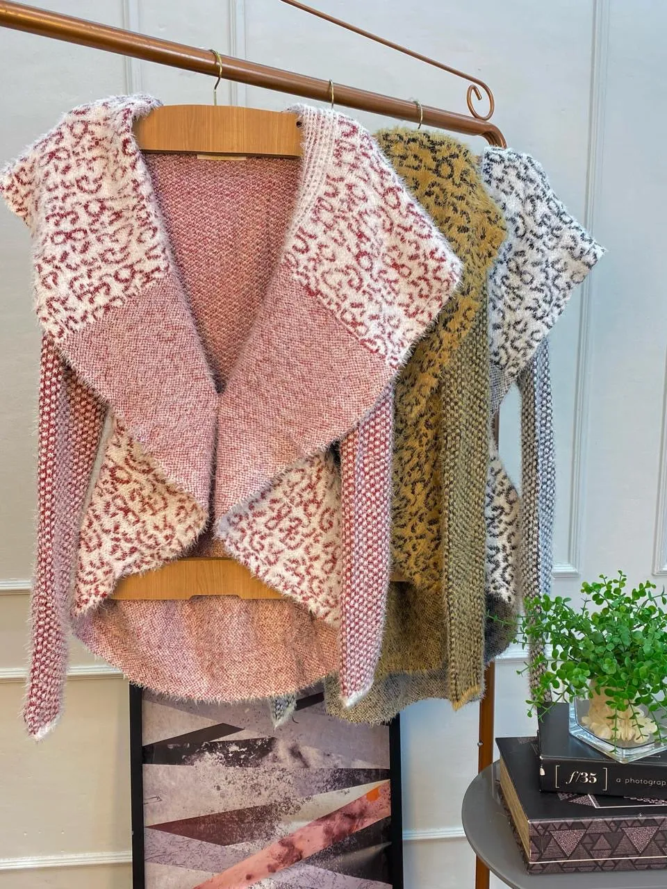 Cardigan Animal Print 701.   (17G)