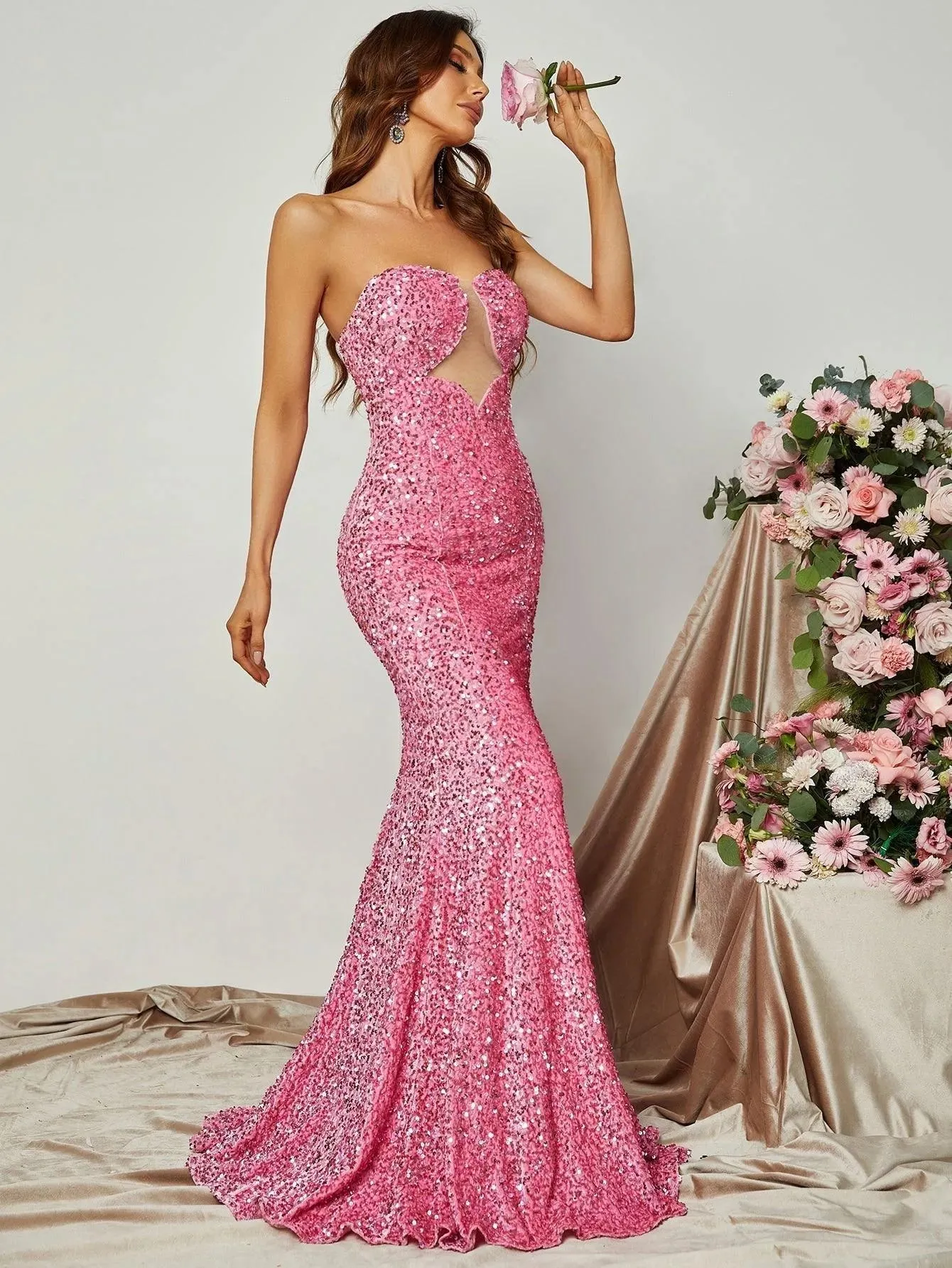 Cut Out Front Mermmaid Hem Sequin Tube Dress