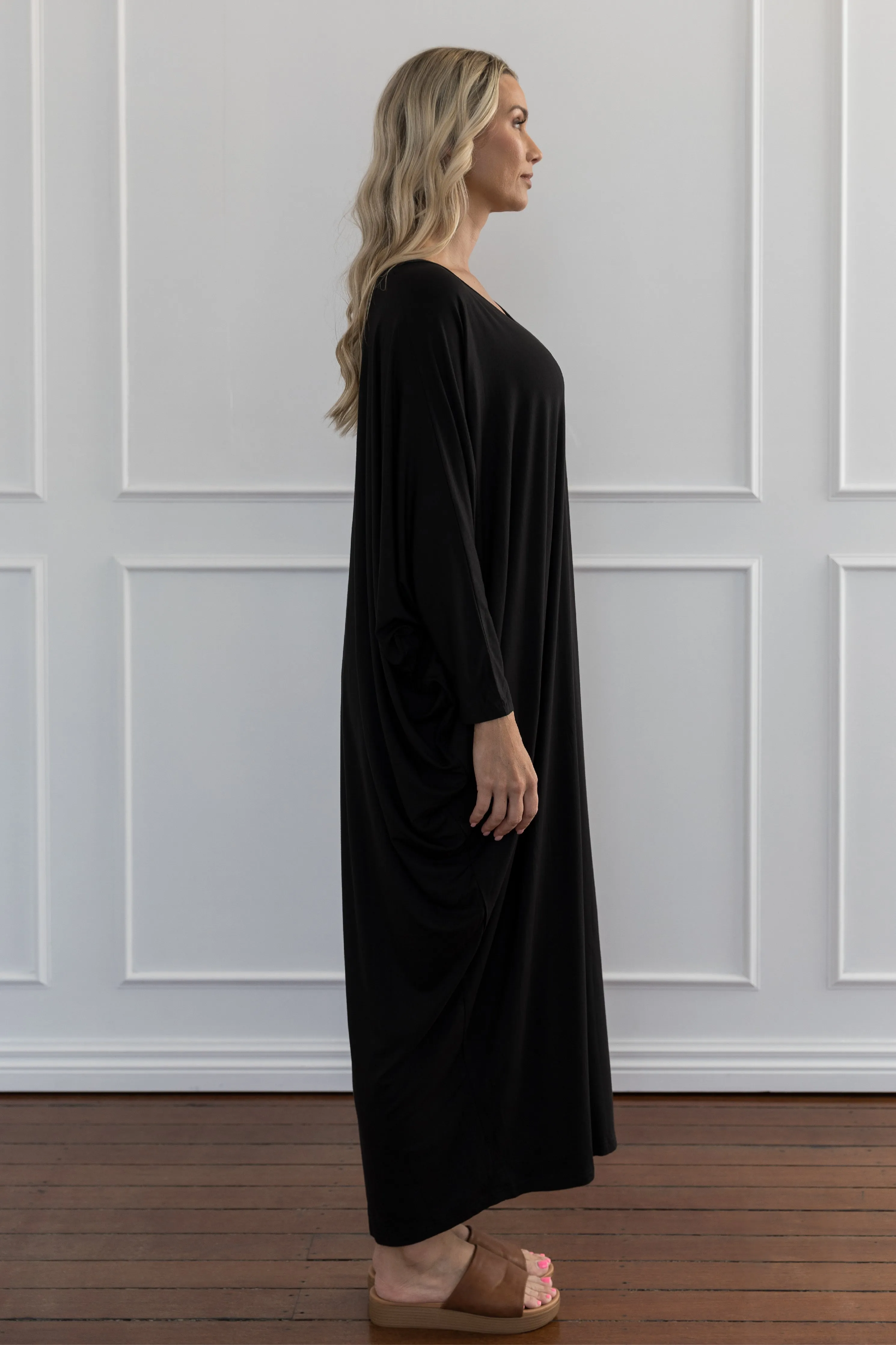 Long Sleeve Maxi Miracle Dress in Black