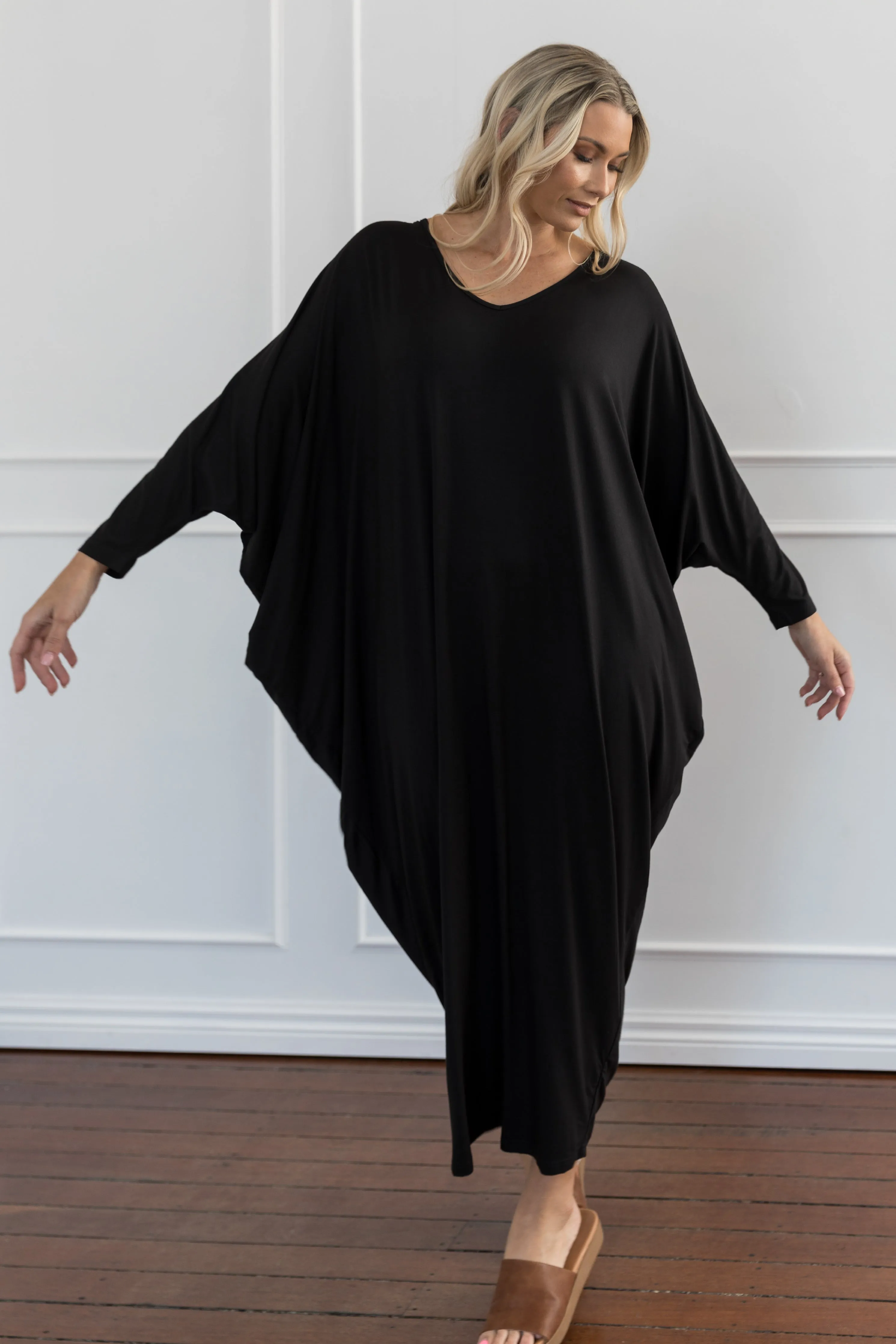 Long Sleeve Maxi Miracle Dress in Black
