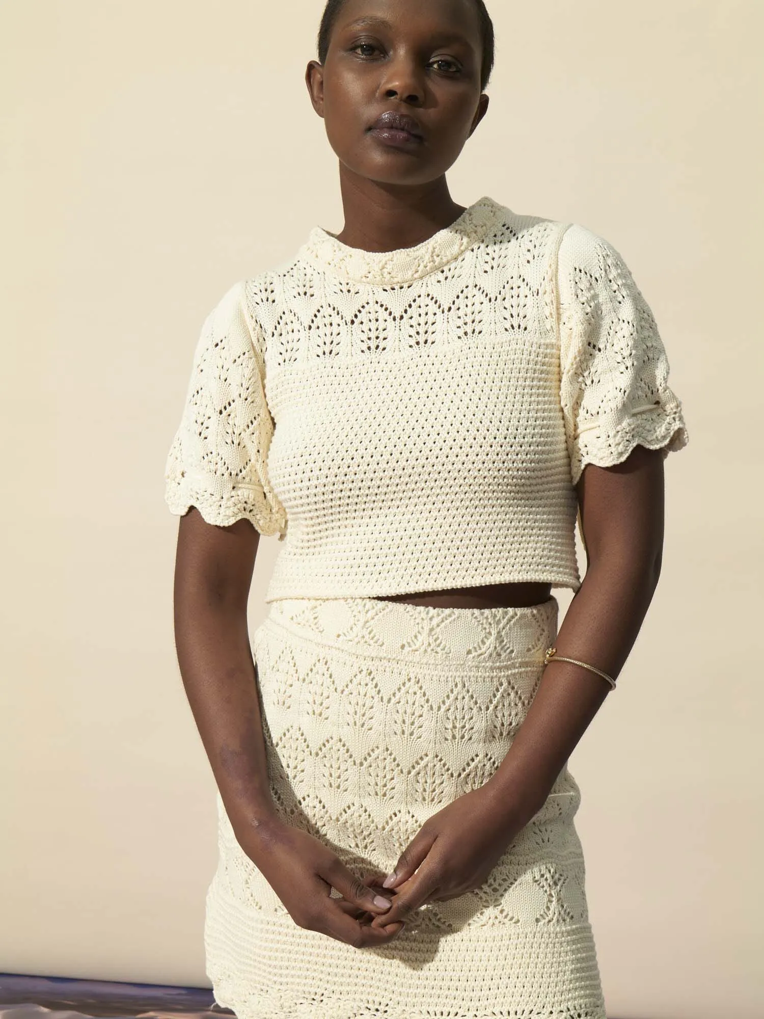 MARCELLE - Top cropped manches courtes et col rond en maille ajourée Oeko-Tex Ecru