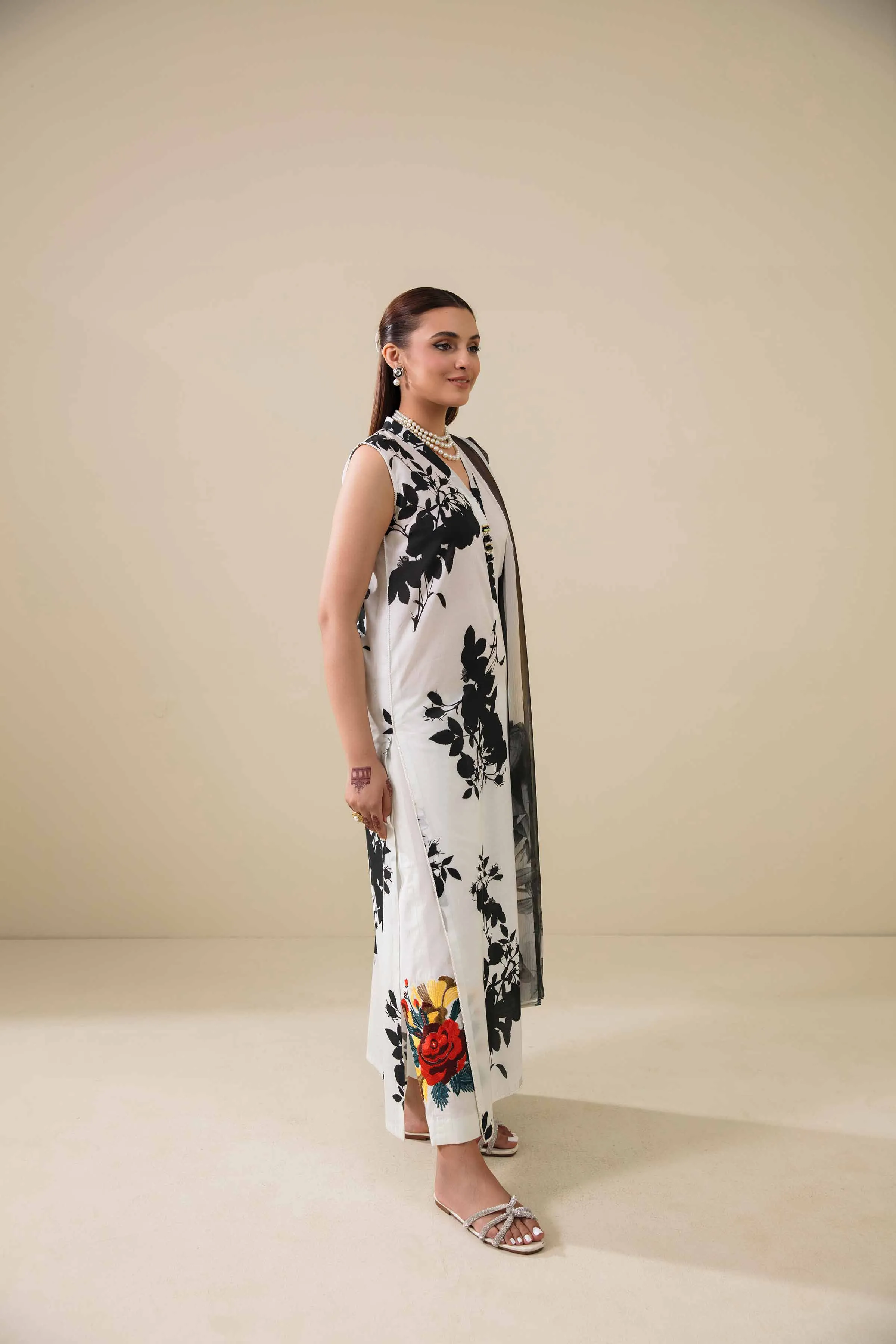 Nishat Linen Spring/Summer Lawn – 2 Piece - Printed Embroidered Suit - 42401628