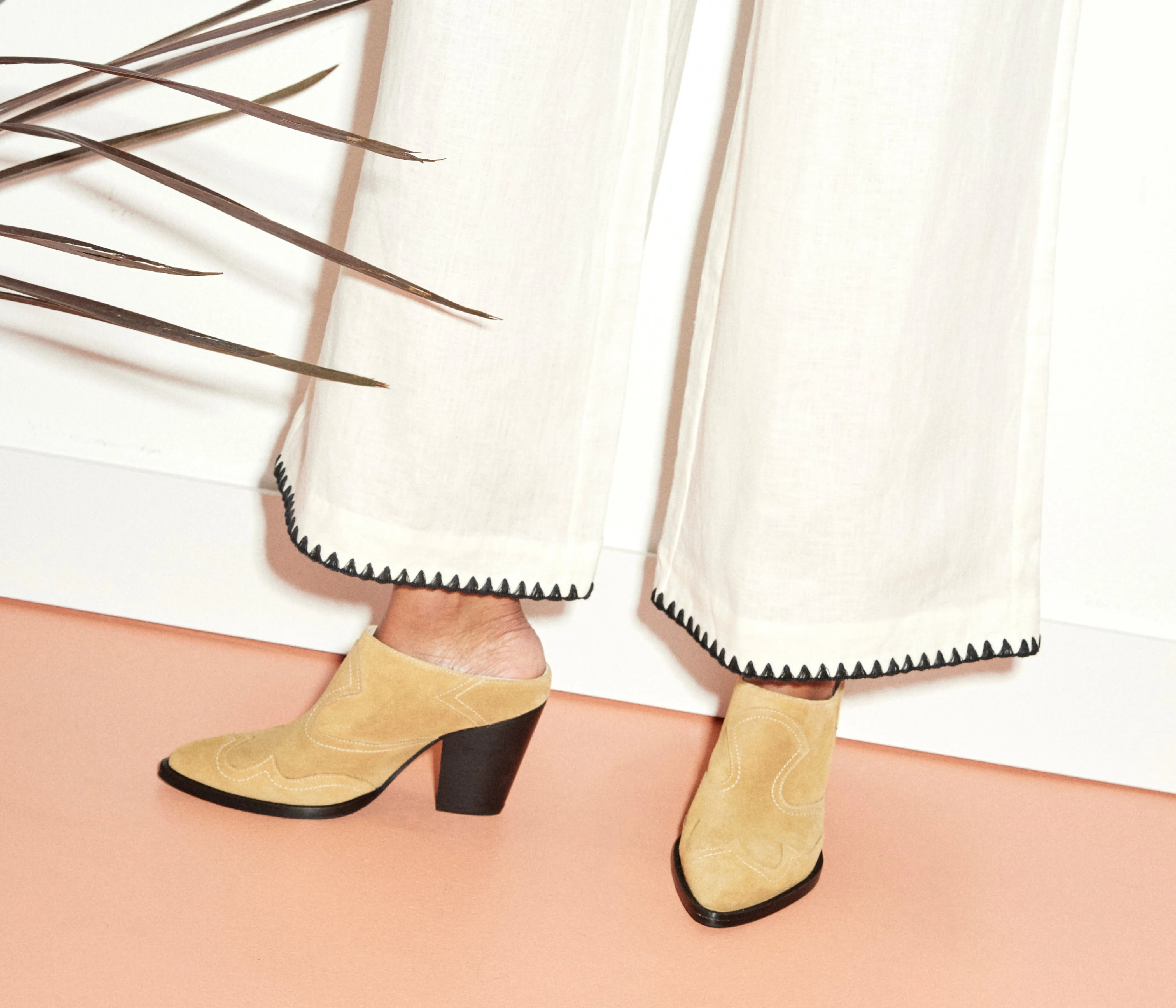 REBA WESTERN MULE