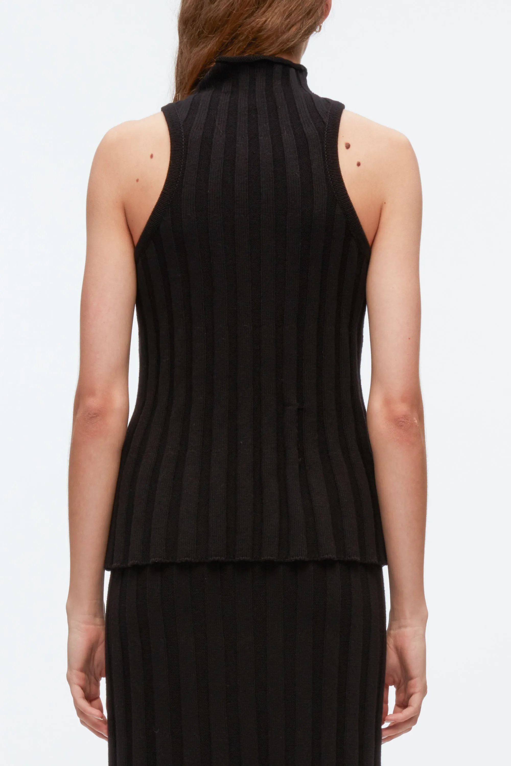 Womens Sleeveless Rib Knit Travel Mockneck Tank Top
